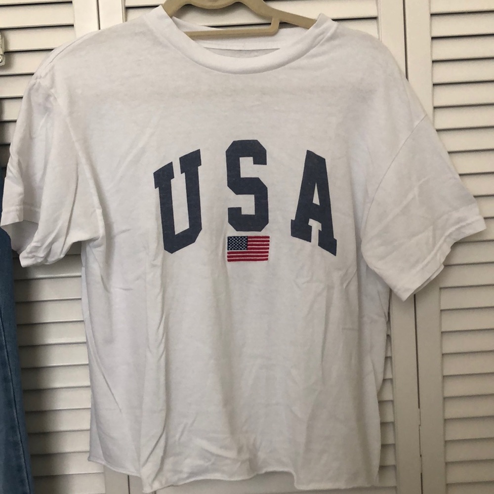 BRANDY MELVILLE - USA T-SHIRT